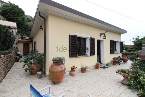 appartamento in vendita a Rosignano Marittimo in zona Castiglioncello