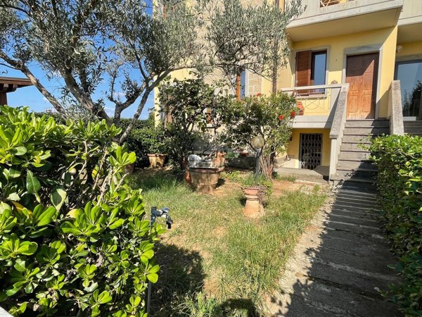 appartamento in vendita a Rosignano Marittimo in zona Vada