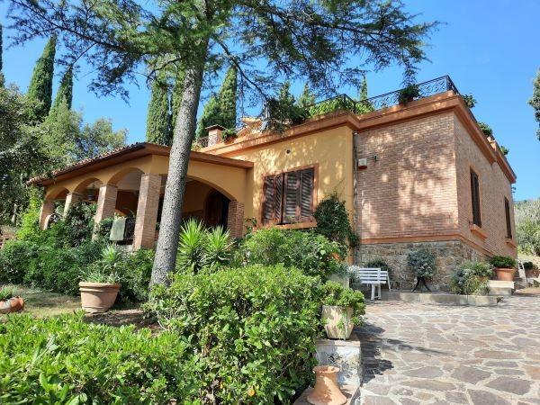 casa indipendente in vendita a Rosignano Marittimo in zona Gabbro