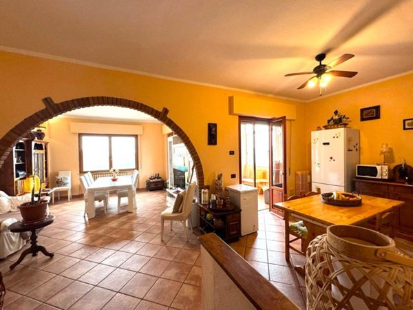 appartamento in vendita a Rosignano Marittimo in zona Rosignano Solvay