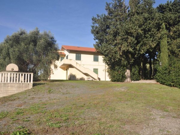 casa indipendente in vendita a Rosignano Marittimo