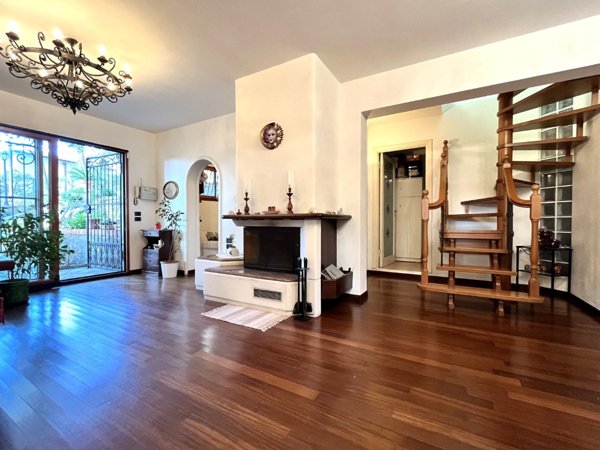 casa indipendente in vendita a Rosignano Marittimo in zona Castiglioncello