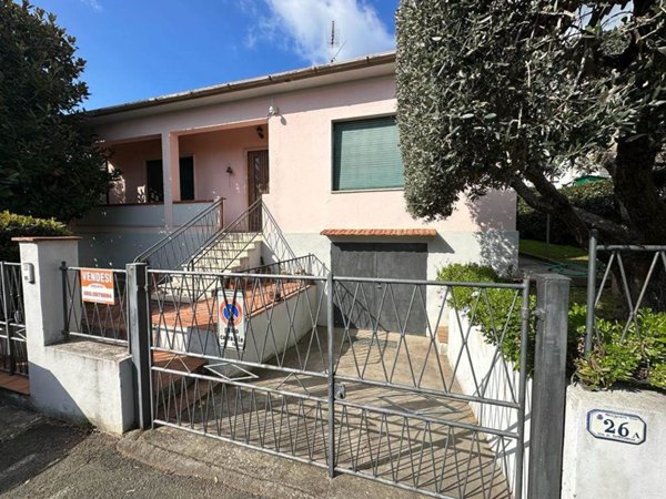 casa indipendente in vendita a Rosignano Marittimo in zona Rosignano Solvay