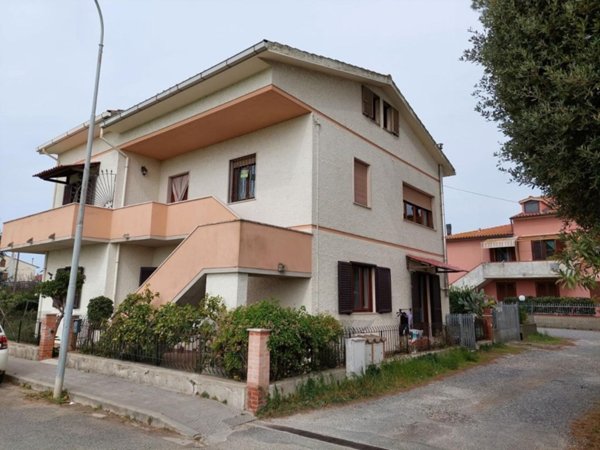 casa indipendente in vendita a Rosignano Marittimo in zona Rosignano Solvay