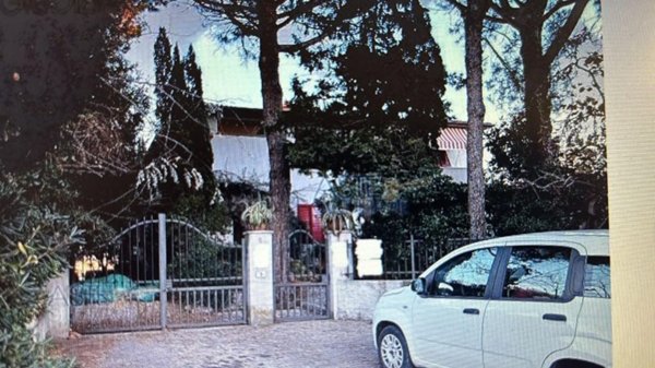 appartamento in vendita a Rosignano Marittimo in zona Vada