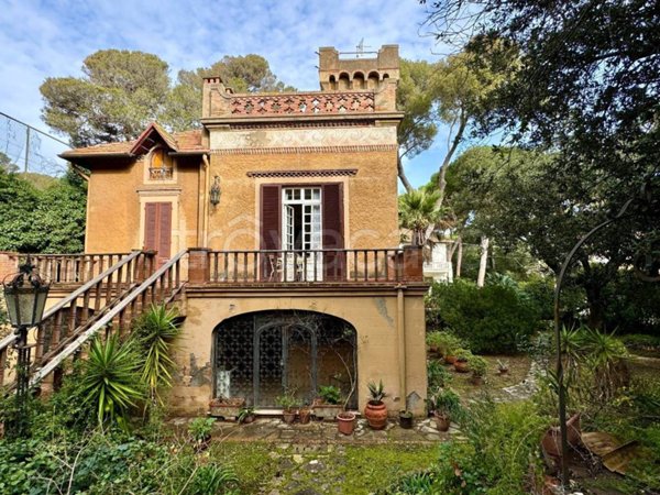 casa indipendente in vendita a Rosignano Marittimo in zona Castiglioncello