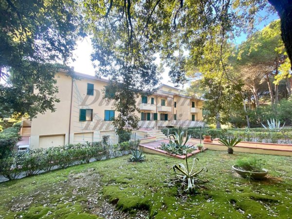 appartamento in vendita a Rosignano Marittimo in zona Castiglioncello