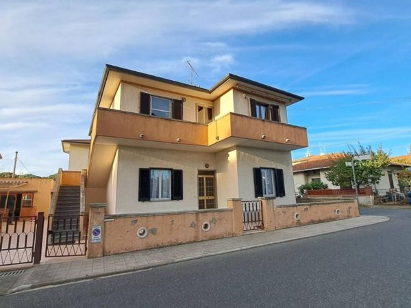 casa indipendente in vendita a Rosignano Marittimo in zona Rosignano Solvay
