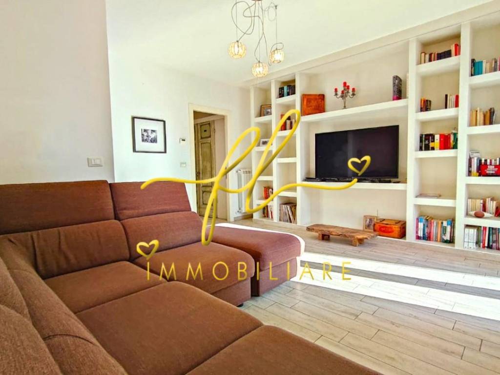 casa indipendente in vendita a Rosignano Marittimo in zona Vada