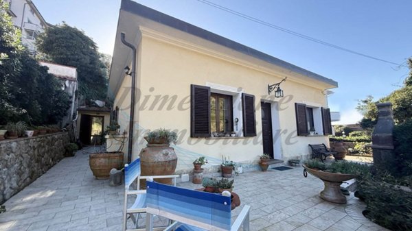 casa indipendente in vendita a Rosignano Marittimo in zona Castiglioncello