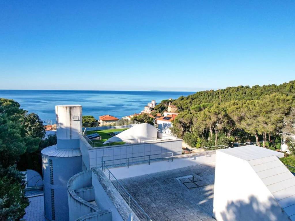 appartamento in vendita a Rosignano Marittimo in zona Castiglioncello