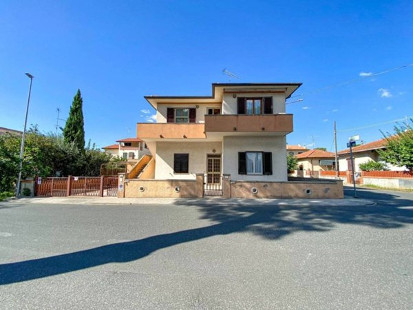 casa indipendente in vendita a Rosignano Marittimo in zona Rosignano Solvay