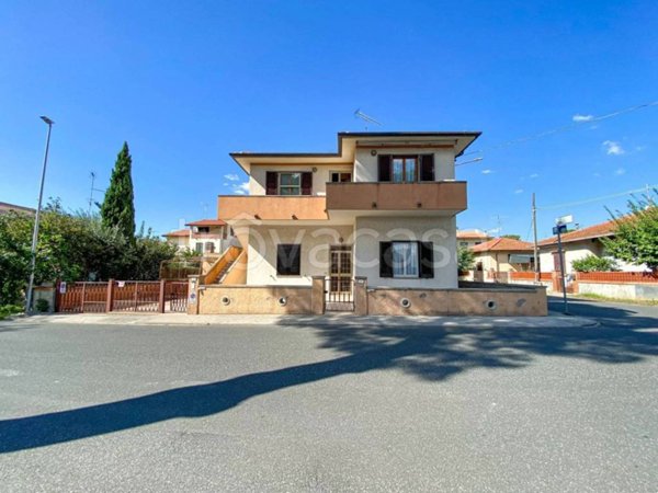 casa indipendente in vendita a Rosignano Marittimo in zona Rosignano Solvay