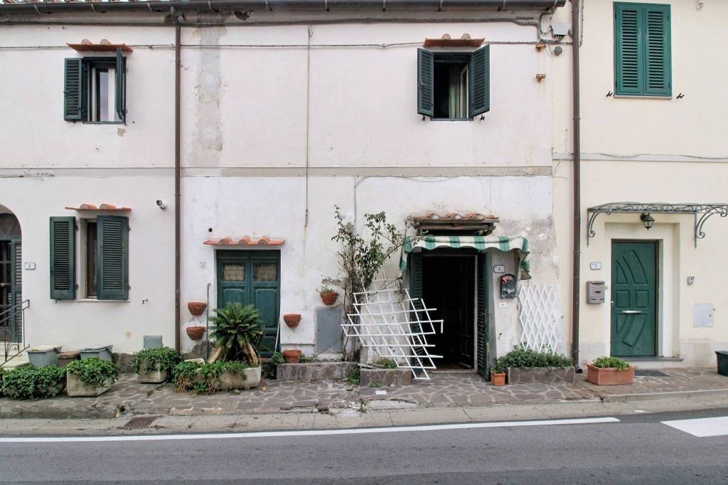 appartamento in vendita a Rosignano Marittimo in zona Gabbro