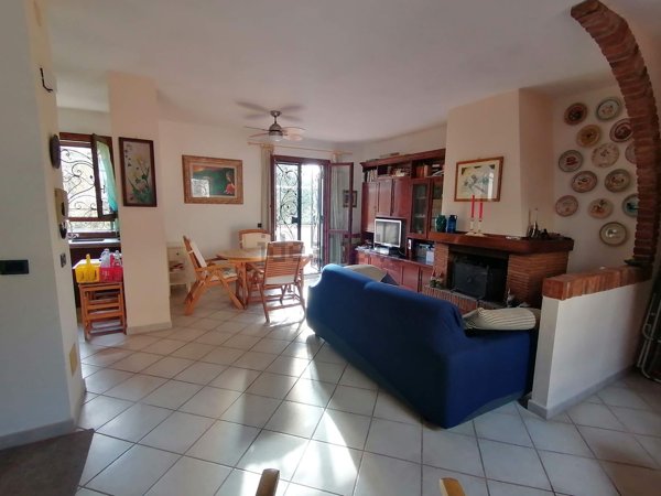 casa indipendente in vendita a Rosignano Marittimo