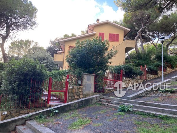 appartamento in vendita a Rosignano Marittimo in zona Castiglioncello