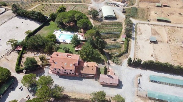 casa indipendente in vendita a Rosignano Marittimo