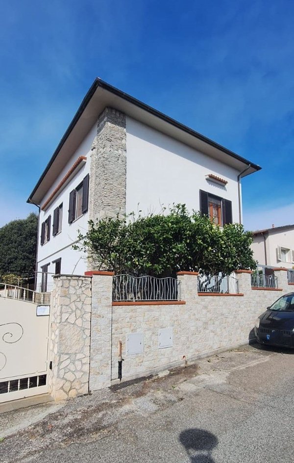 casa indipendente in vendita a Rosignano Marittimo