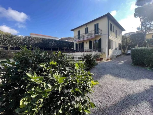 casa indipendente in vendita a Rosignano Marittimo in zona Rosignano Solvay