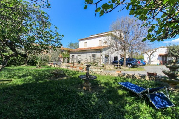 casa indipendente in vendita a Rosignano Marittimo in zona Vada