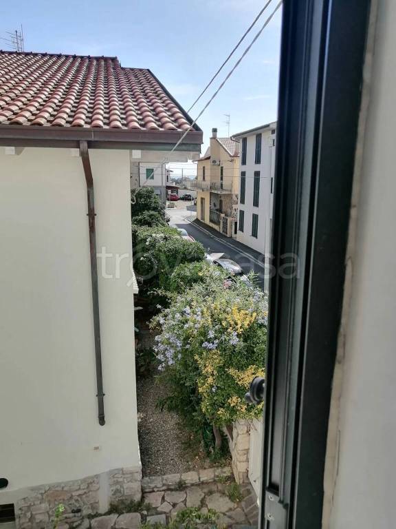 appartamento in vendita a Rosignano Marittimo in zona Rosignano Solvay