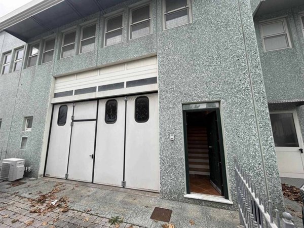 ufficio in vendita a Rosignano Marittimo in zona Rosignano Solvay