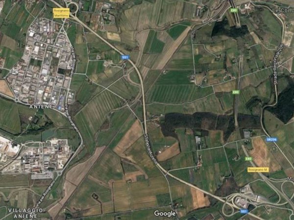 locale commerciale in vendita a Rosignano Marittimo in zona Rosignano Solvay