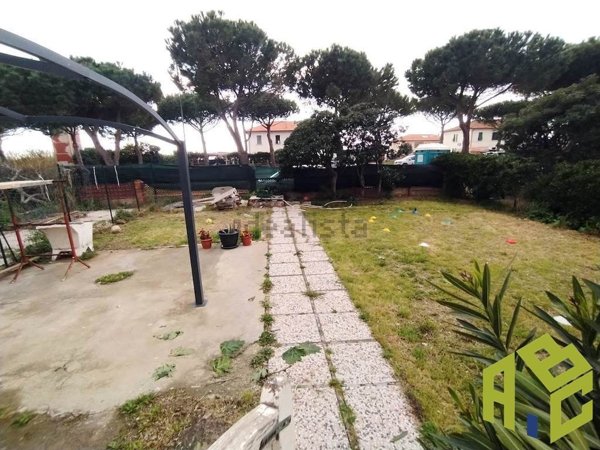 appartamento in vendita a Rosignano Marittimo in zona Rosignano Solvay