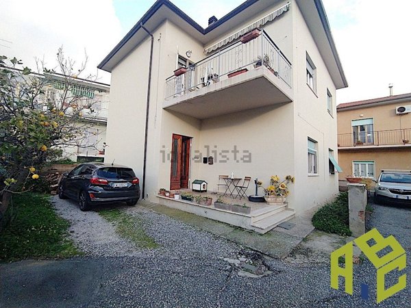 appartamento in vendita a Rosignano Marittimo in zona Rosignano Solvay