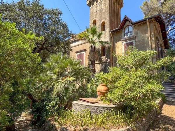casa indipendente in vendita a Rosignano Marittimo in zona Castiglioncello