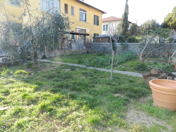 casa indipendente in vendita a Rosignano Marittimo in zona Rosignano Solvay