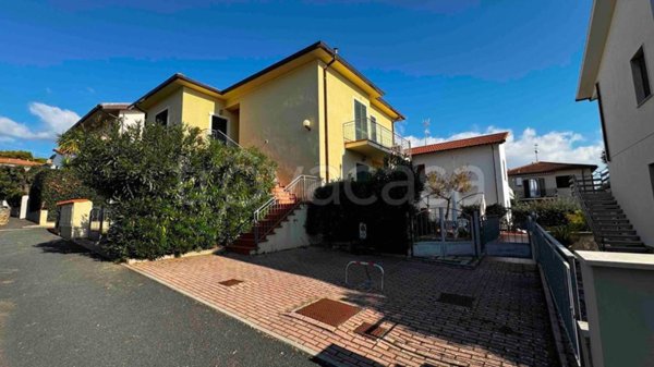 appartamento in vendita a Rosignano Marittimo in zona Castiglioncello