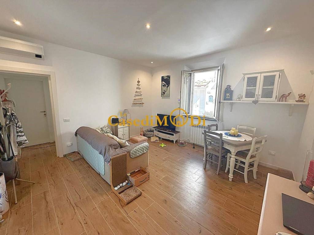 casa indipendente in vendita a Rosignano Marittimo in zona Gabbro