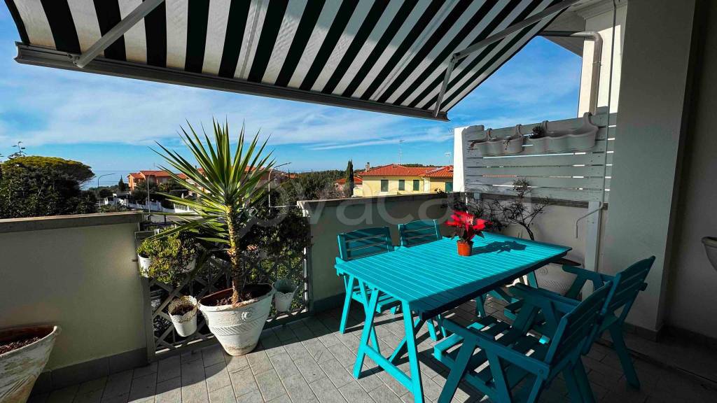 appartamento in vendita a Rosignano Marittimo in zona Castiglioncello