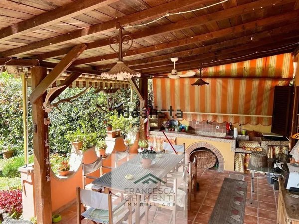 casa indipendente in vendita a Rosignano Marittimo in zona Gabbro