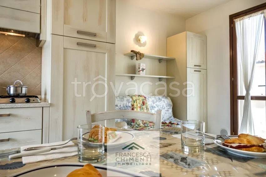 appartamento in vendita a Rosignano Marittimo in zona Vada