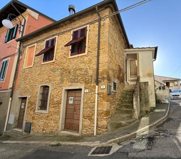 appartamento a Rosignano Marittimo in zona Castelnuovo della Misericordia