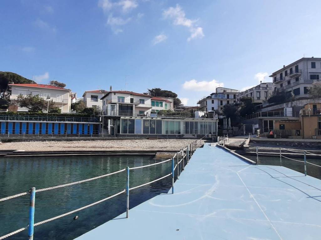 appartamento in vendita a Rosignano Marittimo in zona Castiglioncello