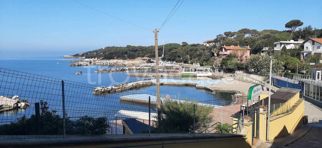 appartamento in vendita a Rosignano Marittimo in zona Castiglioncello