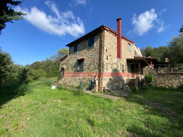 casa indipendente in vendita a Rosignano Marittimo in zona Gabbro