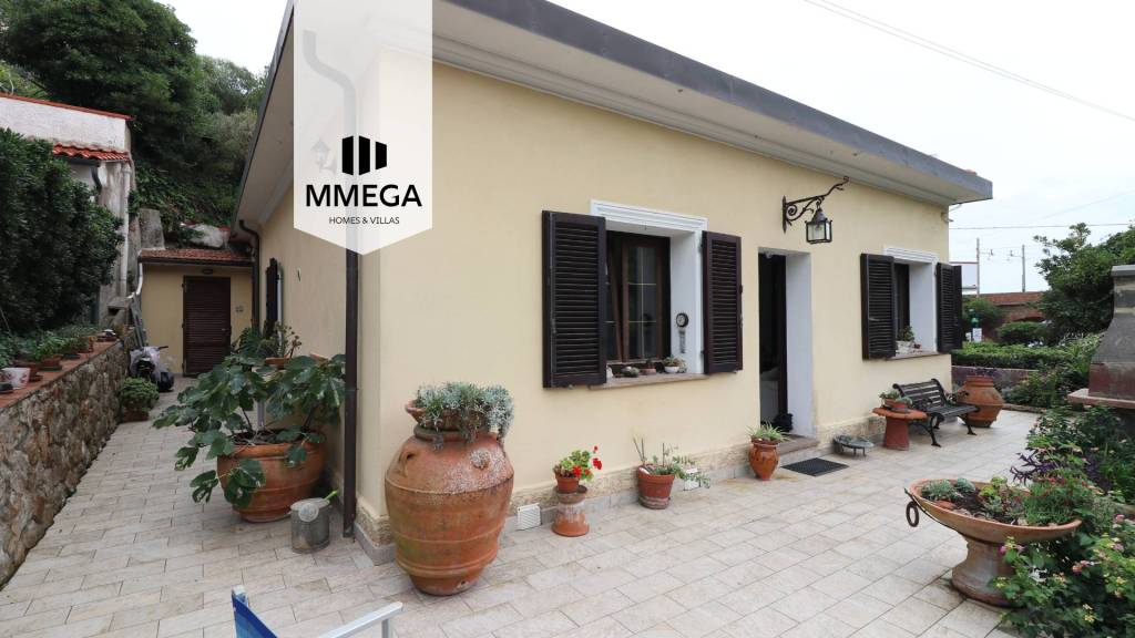 appartamento in vendita a Rosignano Marittimo in zona Castiglioncello