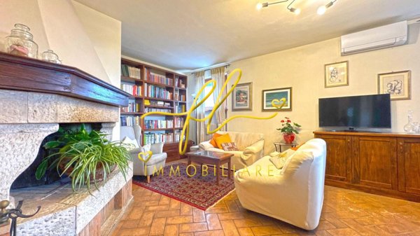 casa indipendente in vendita a Rosignano Marittimo in zona Castiglioncello