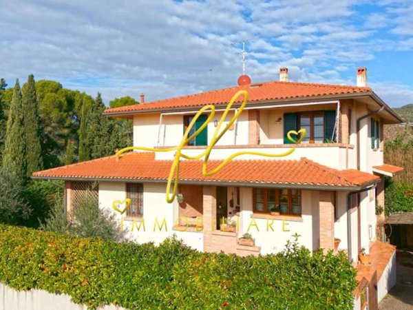 casa indipendente in vendita a Rosignano Marittimo in zona Castiglioncello