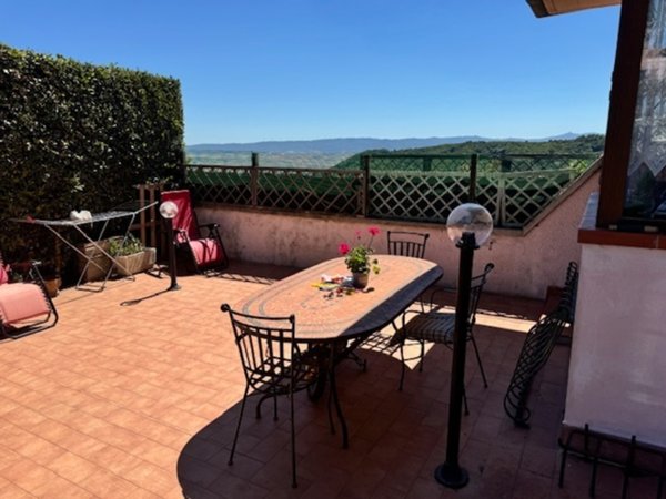 appartamento in vendita a Rosignano Marittimo in zona Nibbiaia