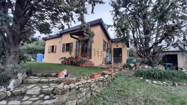 casa indipendente a Rosignano Marittimo in zona Castelnuovo della Misericordia