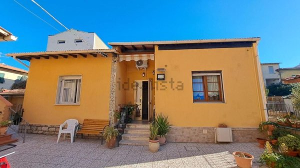casa semindipendente in vendita a Rosignano Marittimo in zona Rosignano Solvay