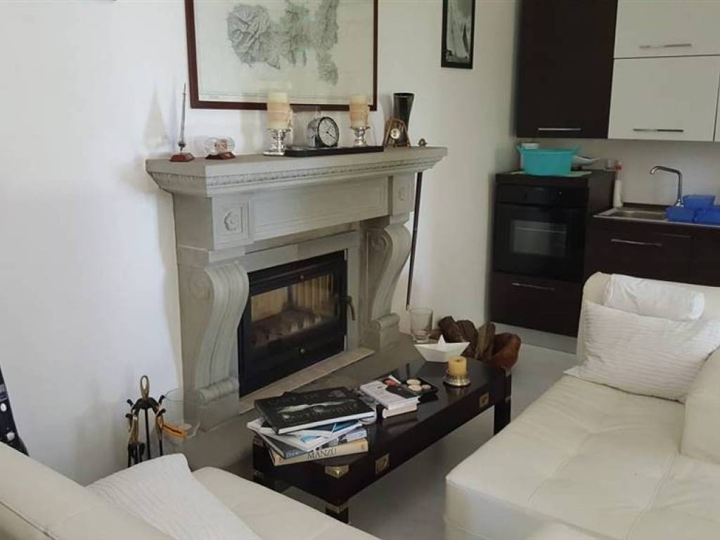casa indipendente in vendita a Rosignano Marittimo in zona Nibbiaia