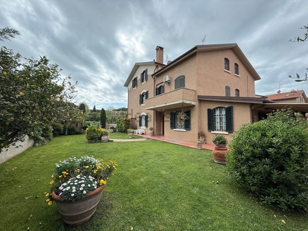 casa indipendente in vendita a Rosignano Marittimo