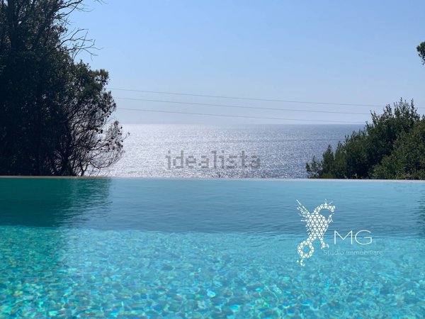 casa indipendente in vendita a Rosignano Marittimo in zona Castiglioncello