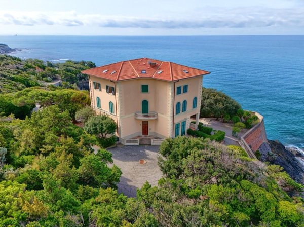 appartamento in vendita a Rosignano Marittimo in zona Castiglioncello